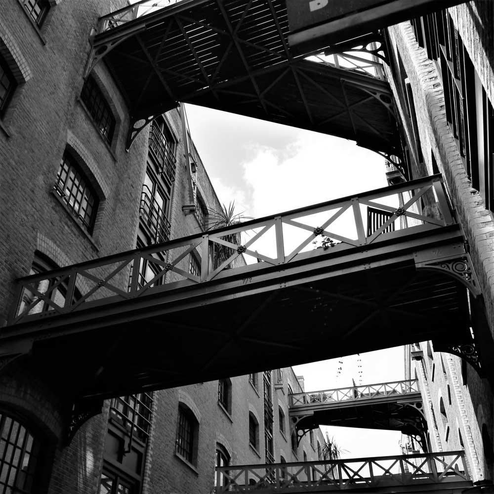 London Landmarks - Warehouses, Shad Thames Wharf (#AA_LONDON_17)