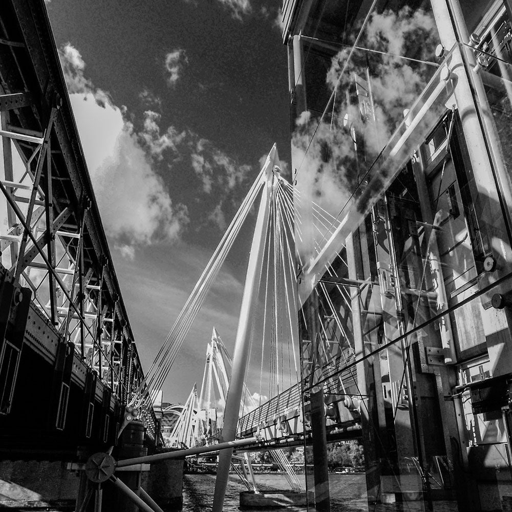 Black &amp; White Photography - Golden Jubilee Bridge, London (#AA_BW_20)