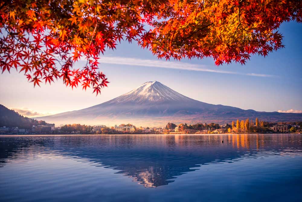 Lake Reflections -  Autumn View of Mountain Fuji  (#AA_LAKESR_03)