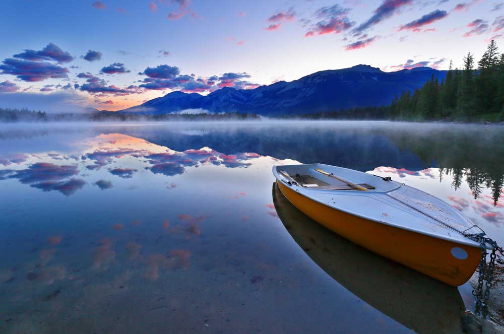 Summer Vibes - Summer boating, Jasper National Park, Canada (#AA_STIME_25)